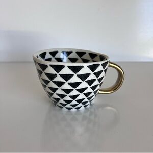 World Market Geometric Mug with Gold Handle Black‎ and White Triangles